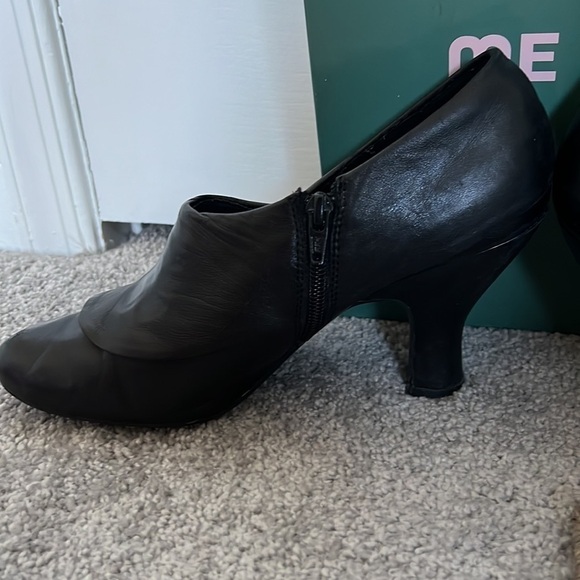 Me Too Vintage leather black booties - Picture 3 of 7